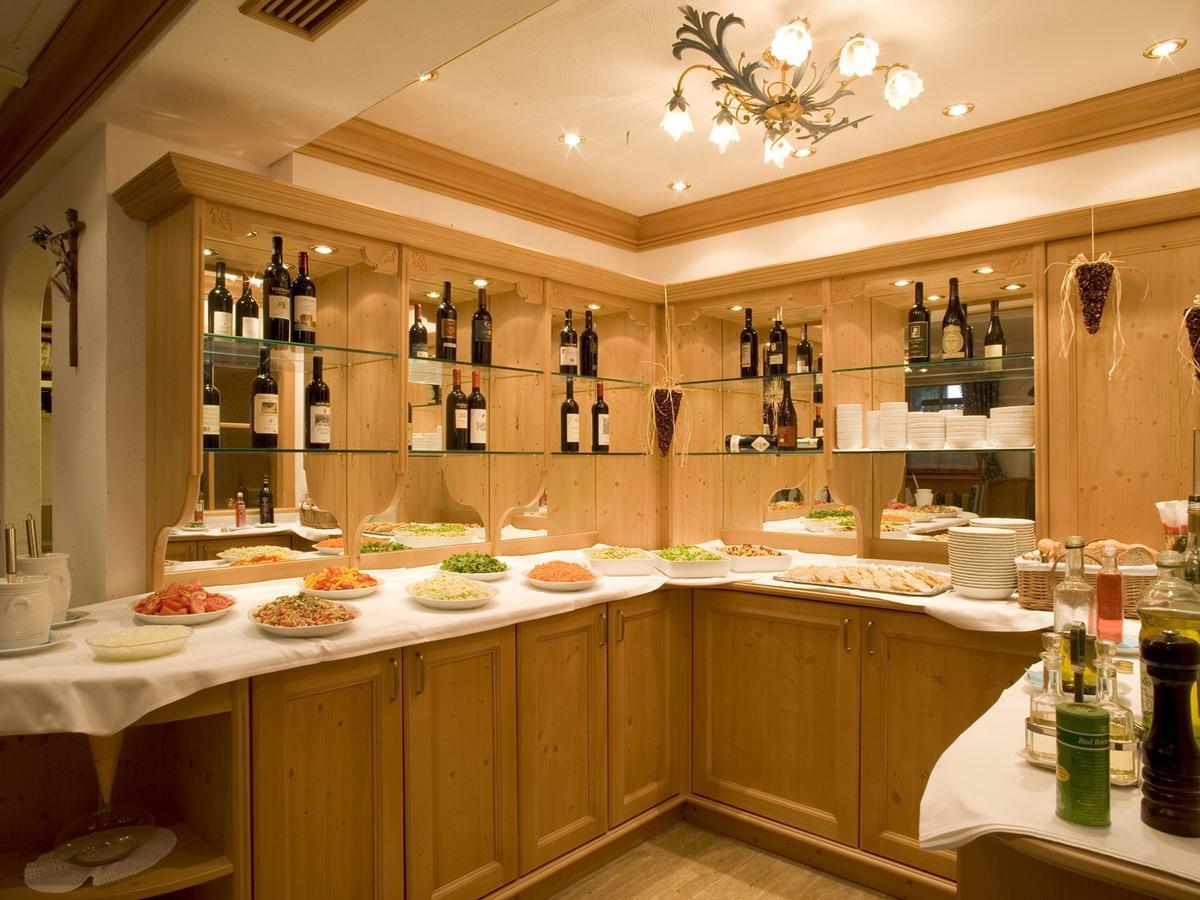Hotel Christian Corvara Zewnętrze zdjęcie