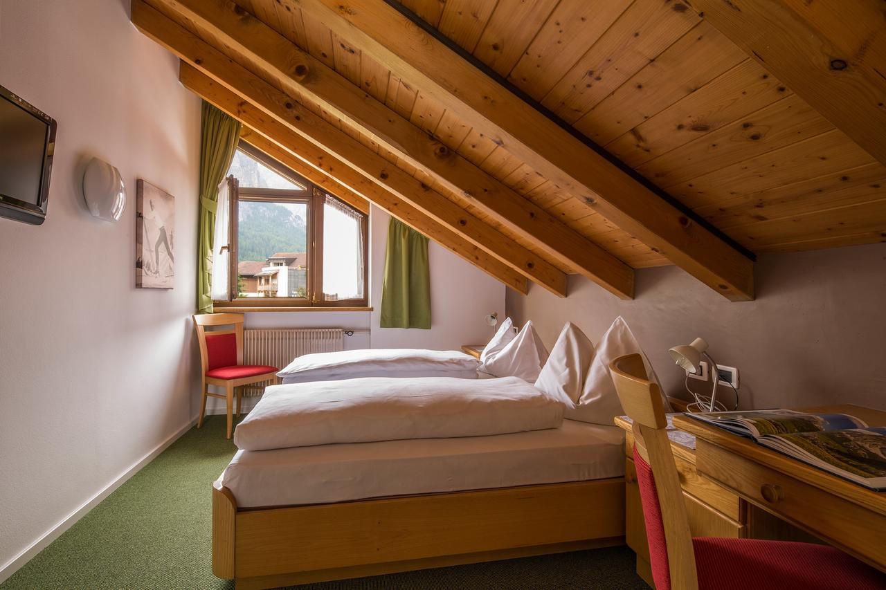 Hotel Christian Corvara Zewnętrze zdjęcie