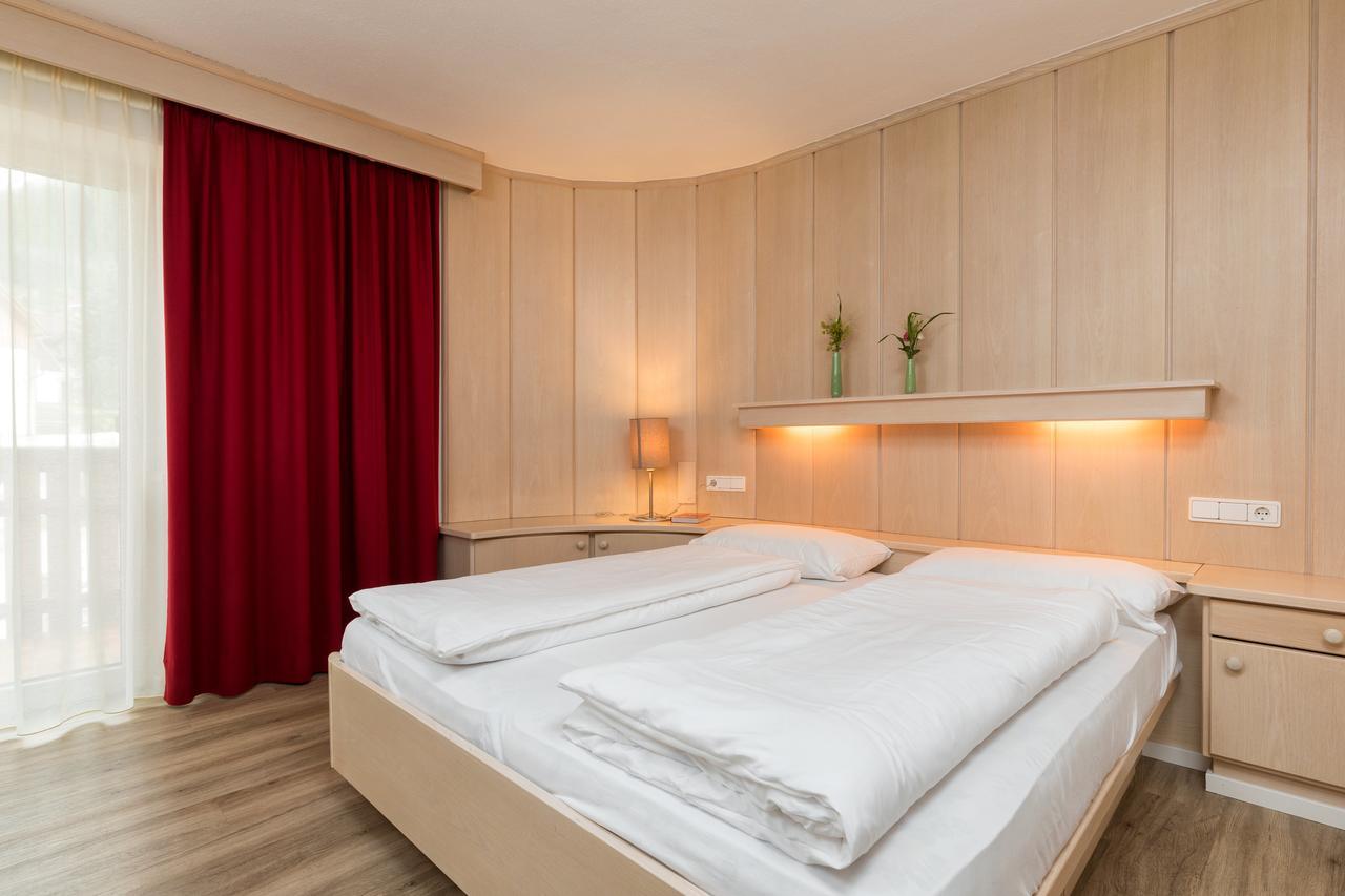 Hotel Christian Corvara Zewnętrze zdjęcie