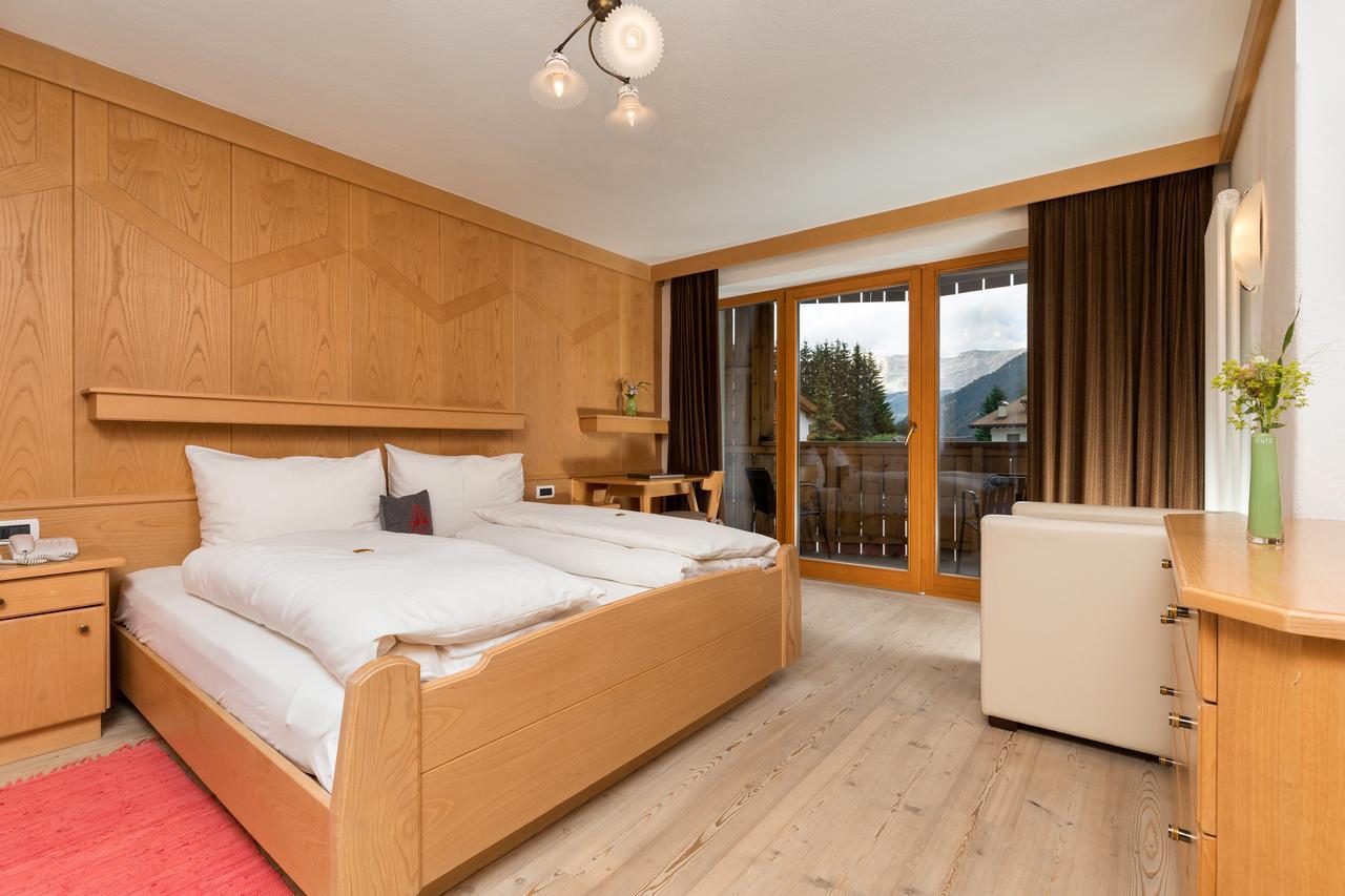 Hotel Christian Corvara Zewnętrze zdjęcie